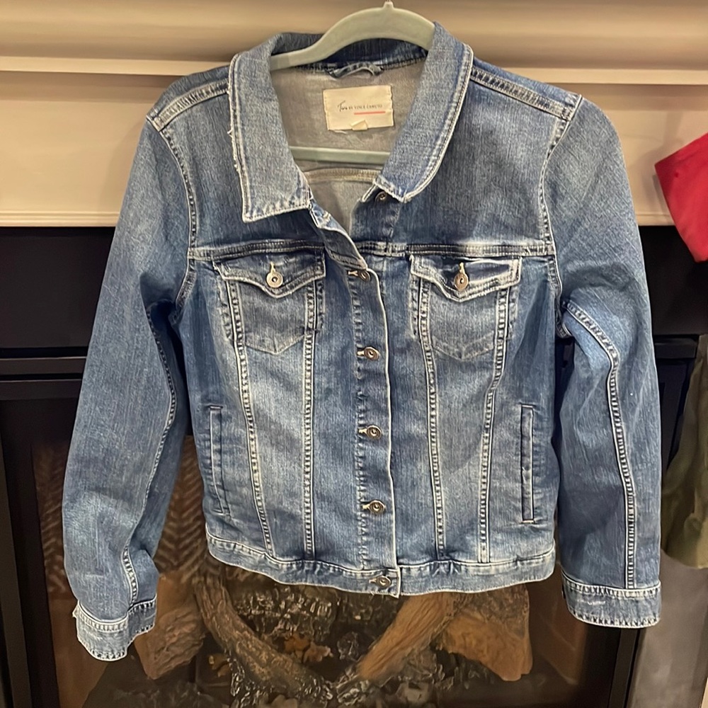 Two by Vince Camuto denim jean jacket- Large